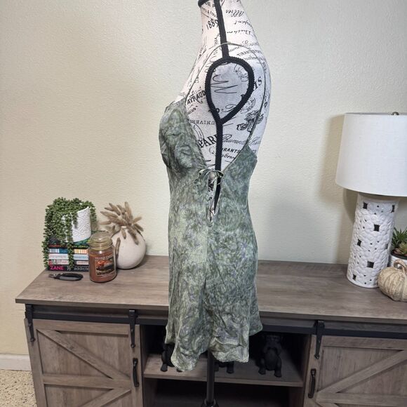 VTG Y2k Victoria's Secret Silk Green Paisley Mini Slip Dress Sz M Side Ties RARE - Picture 4 of 10